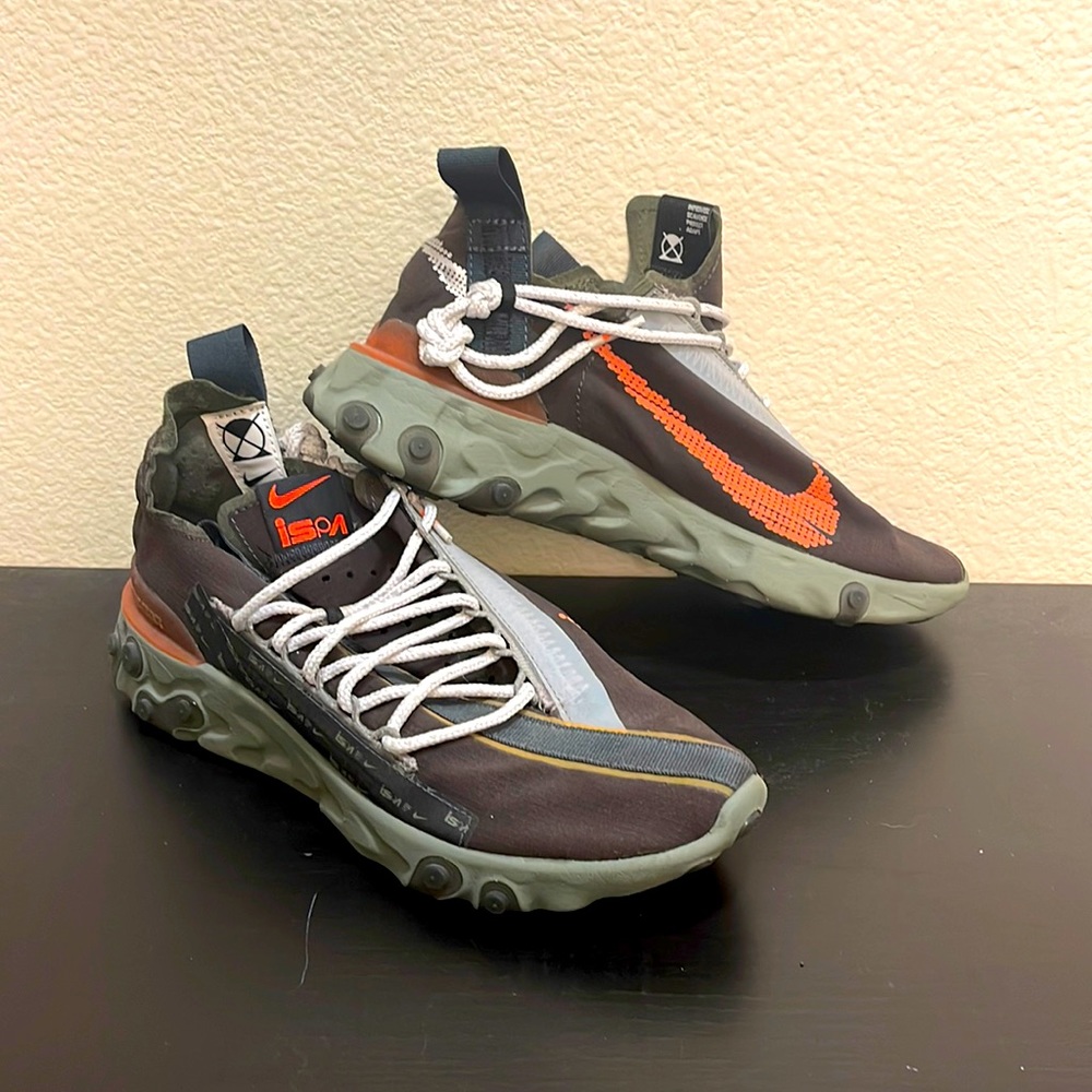 Nike ISPA react